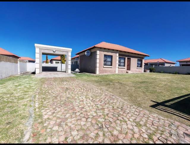 3 BEDROOM HOUSE FOR SALE IN ERMELO